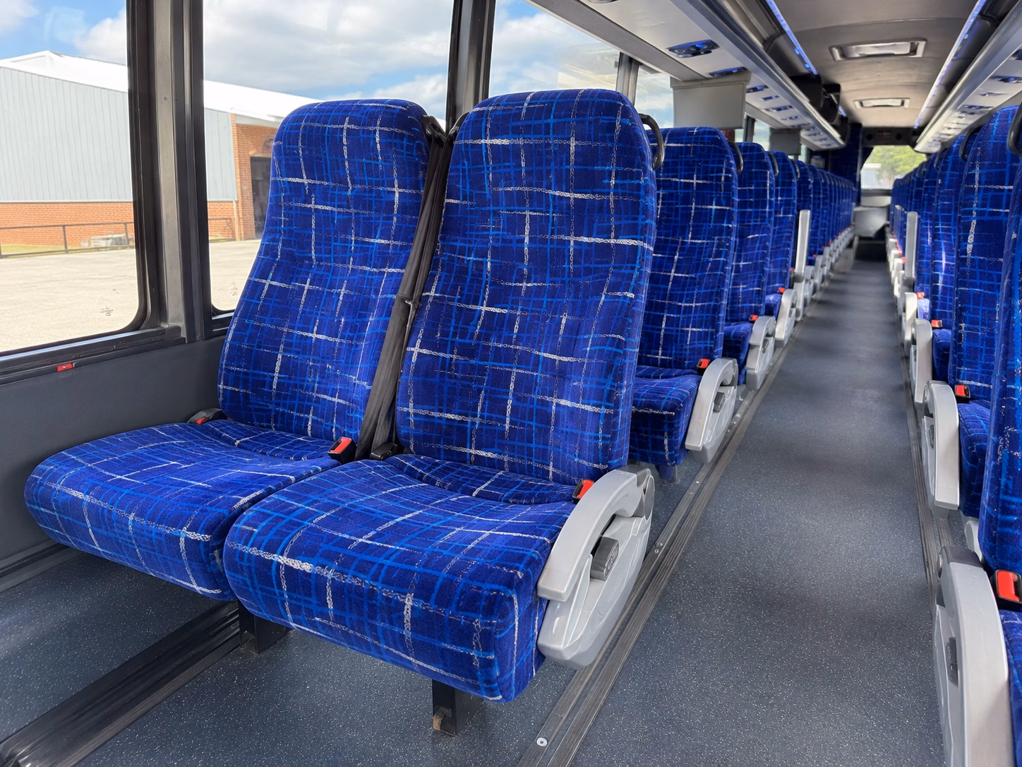 how the type of bus changes the price in apple valley california